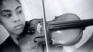 Kemi Playing The Violin – 4K | Video by @Odotsheaman