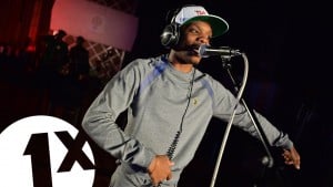 Youngs Teflon gives a rousing live version of ‘WDYM’  for 1Xtra Mc Month