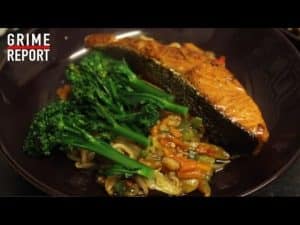 Whippin In Da Kitchen (Cooking Show) [Ep5] Stir Fry, Salmon & Broccoli | Grime Report Tv