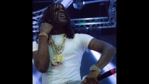 Chief Keef Says “All These ‘SUS’ Colored Hair Rappers.. Shaking Their Booty.. Will END in 2017”