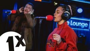 Jorja Smith – Carry Me Home ft Maverick Sabre in the 1Xtra Live Lounge