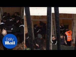 Bailiffs break down door at oligarch’s Belgravia mansion – Daily Mail