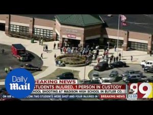 Four students injured in shooting at Ohio High School – Daily Mail