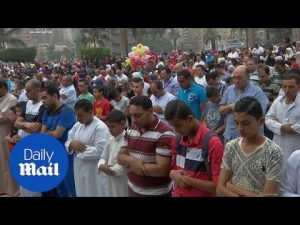 Muslims in Egypt gather to celebrate end of Ramadan – Daily Mail