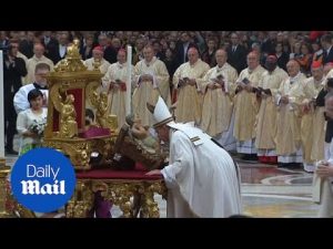The Pope leads Christmas Eve services at St. Peter’s Basilica – Daily Mail