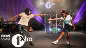 Little Simz – Point And Kill ft. Obongjayar in the 1Xtra Live Lounge