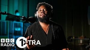 Juls – Walk Away From Love (Bitty McLean cover) in the 1Xtra Live Lounge